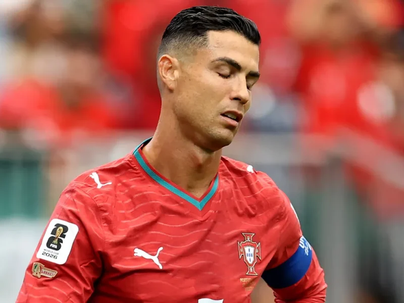 Federação Portuguesa abre processo e suspende Cristiano Ronaldo preventivamente após saída de concentração