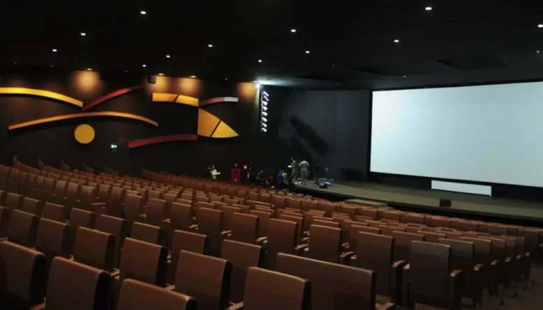 Cultura entra no centro do debate eleitoral entre Lula e Flávio Bolsonaro