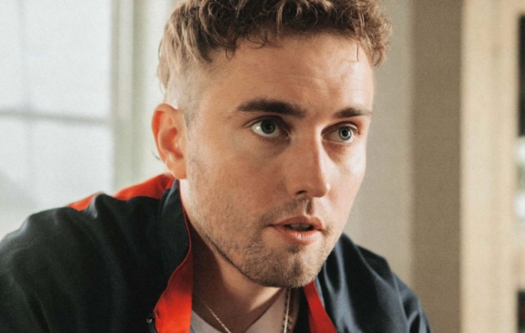 Sam Fender anuncia turnê de estádios com Wunderhorse e shows no Wembley