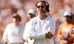 Brian Kelly pins blame for Texas' offensive struggles on coach Steve Sarkisian, not Arch Manning