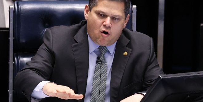 Senado aprova fim da escala 6x1 e promulgação ocorre nesta sexta