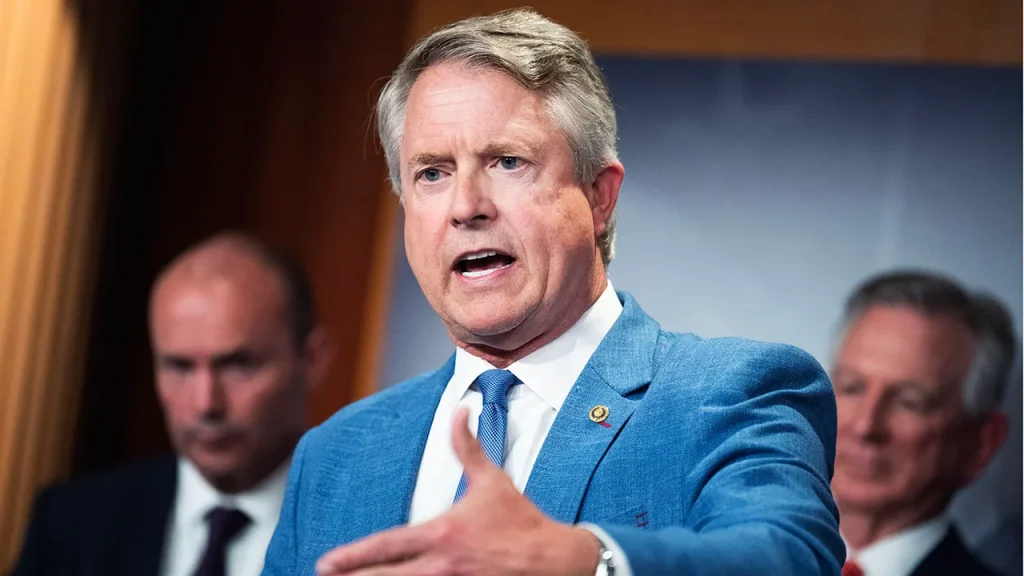 Disputa ao Senado no Kansas se aperta e Republicanos redobram defesa de Marshall