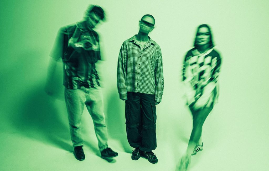 Snayx anunciam álbum de estreia Greed e lançam single Gold Star contra misóginos da manosfera