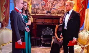 Príncipes William e Harry se enfrentam em esboço cômico do SNL UK em meio a rixa familiar
