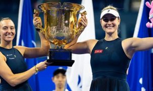 Stefani conquista WTA 1000 de Pequim com Dabrowski e chega ao 5º título do ano