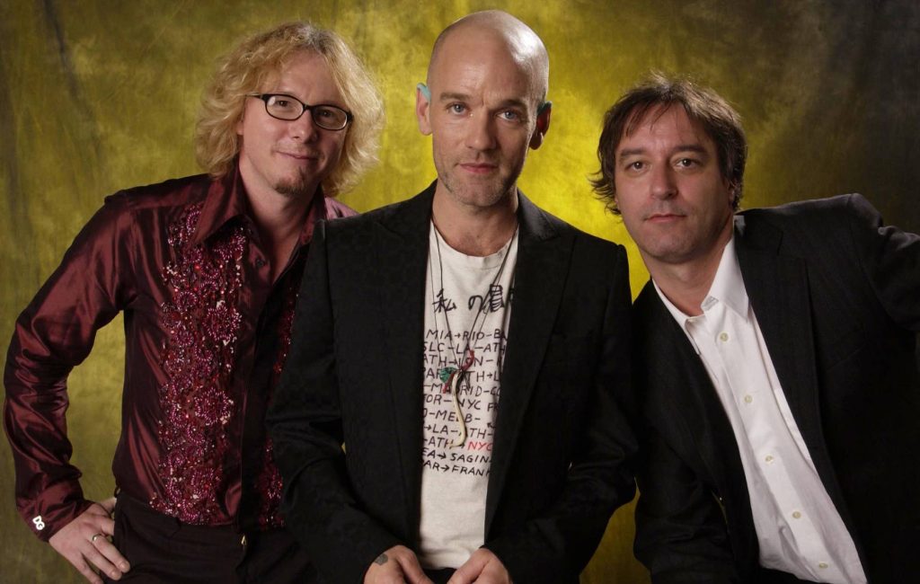 R.E.M. relança Reveal com sessão ao vivo inédita gravada em Paris