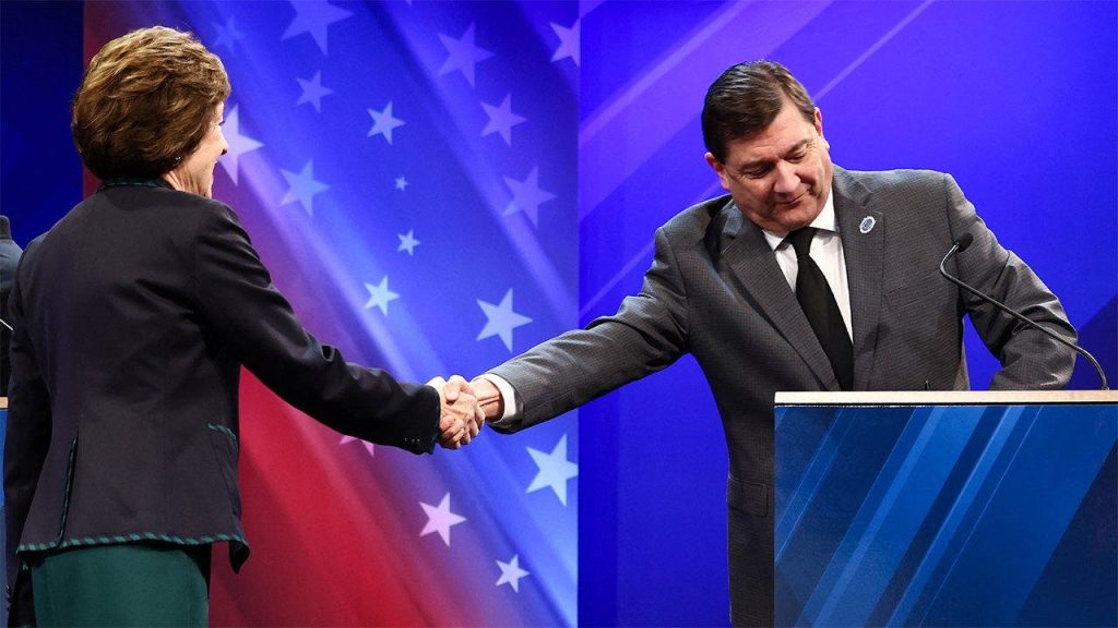 Pesquisa aponta empate entre Collins e Jackson na disputa pelo Senado no Maine