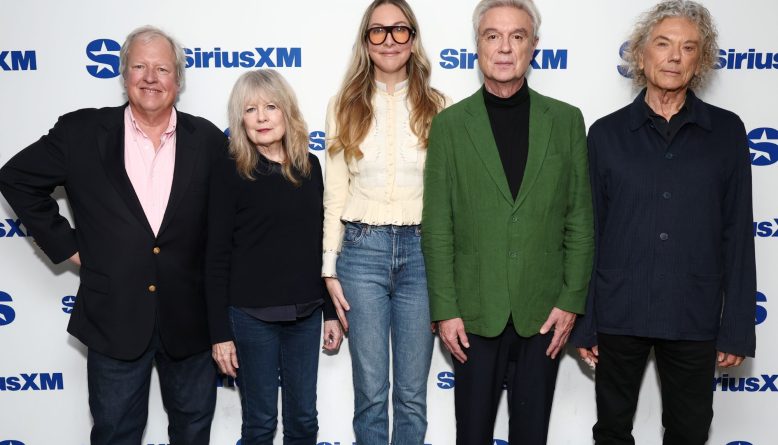 Talking Heads se reúnem para lançar nova estação de rádio