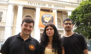 Protesto de estudantes da UFF após o 1º turno deu origem a onda de atos contra resultado das urnas