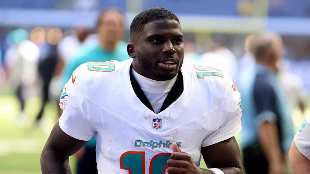 Julgamento de divórcio de Tyreek Hill começa com relatos de agressão doméstica e pode atrasar retorno à NFL