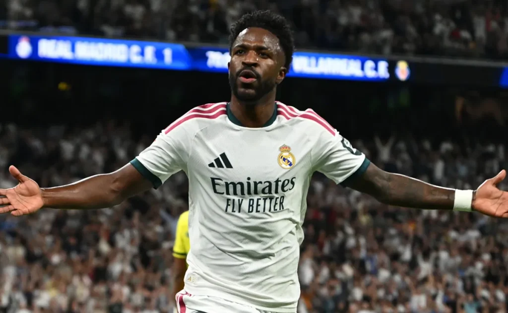 Vinícius Jr. pede desculpas após expulsão em vitória do Real Madrid sobre o Villarreal