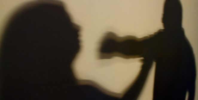 Quatro homens são condenados a 15 anos por estupro coletivo de adolescente em Copacabana