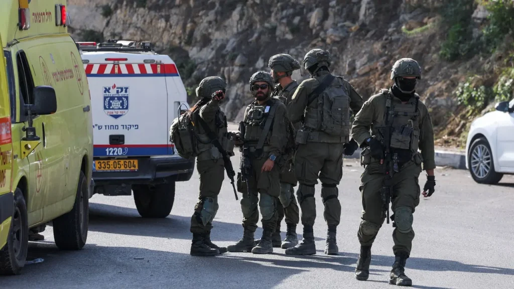 Ataque a tiros na Cisjordânia deixa cinco israelenses feridos e dois suspeitos mortos
