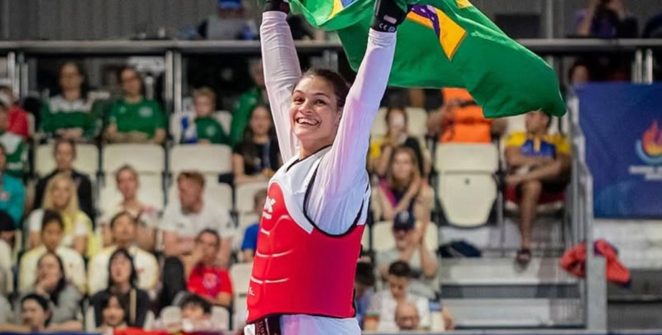 Maria Clara Pacheco vence em Paris e fecha Grand Prix com título invicto
