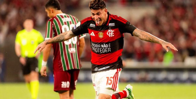 Flamengo bate Fluminense e segura liderança do Brasileirão a um ponto do Palmeiras