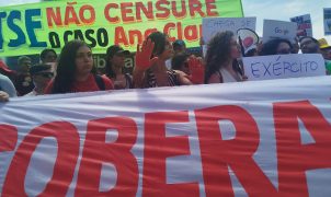 Protesto no TSE contra suspensão de vídeo sobre caso Ana Clara