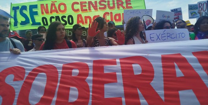 Protesto no TSE contra suspensão de vídeo sobre caso Ana Clara