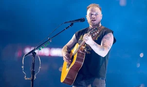 Zach Bryan ignites debate with 'Free Palestine' shirt at Gillette